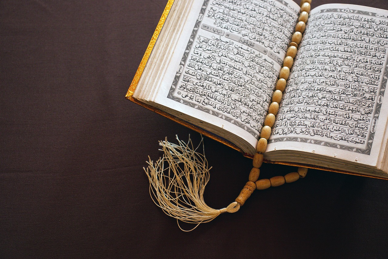 Qur'an for non-Arabic speakers. Miracles of Quran