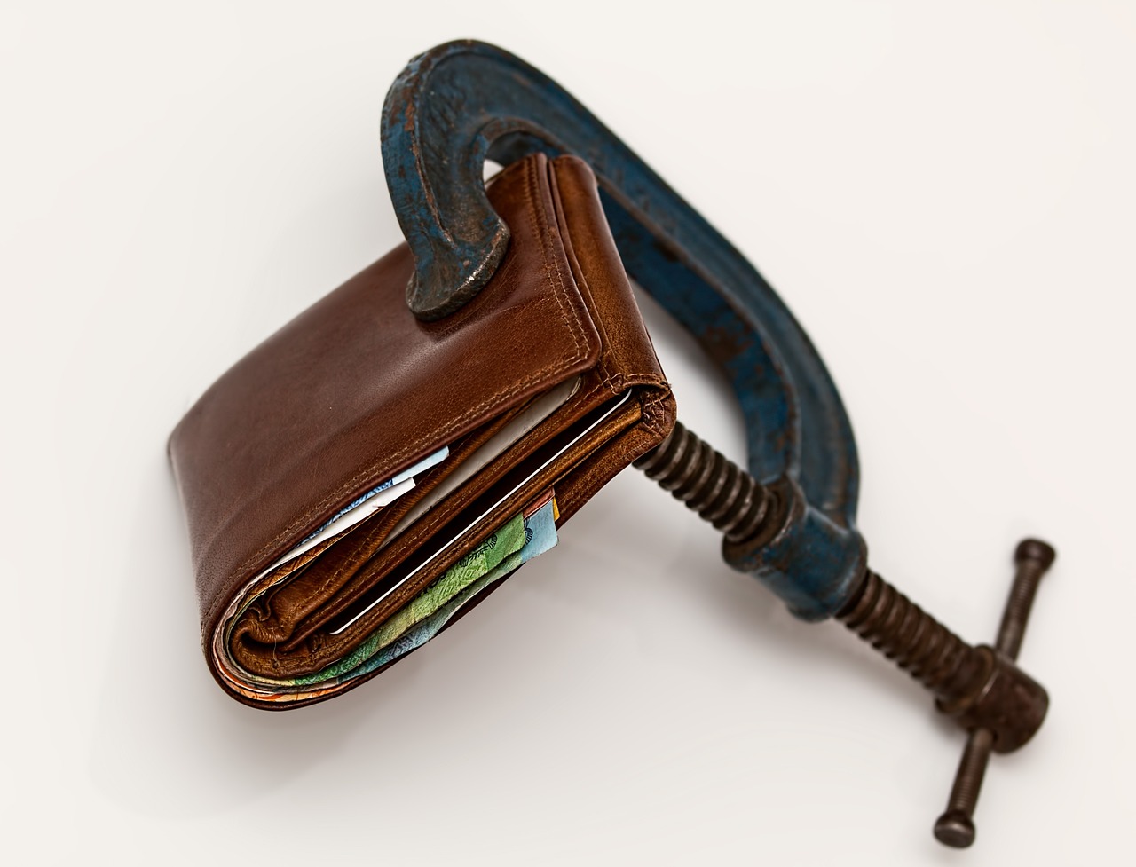 Powerful Islamic Duas to Overcome Financial Debt: Insights from Quran & Hadiths